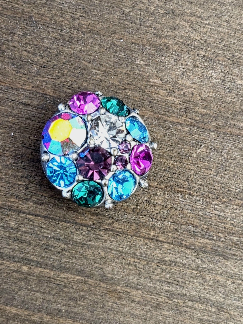 Magnolia & Vine Multicolor Crystal Round Fashion 18mm Snap - Women Jewelry